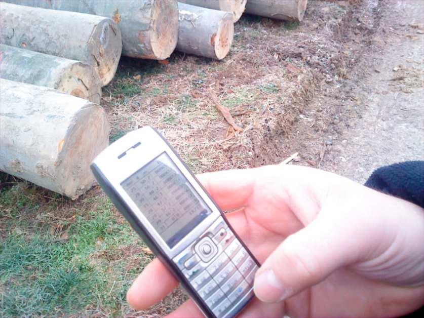 Az erdészeti alkalmazások telefonokra telepítése mint a JAVA játékok esetében is WAP (wap.atlalo.hu) segítségével történik, és az Alkalmazások vagy Játékok mappába letölthetők.