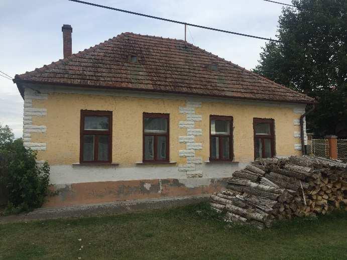 ellentétben a szépség nem szubjektív, nem részrehajló. Szép az, ami érdek nélkül tetszik, mondja Kant.
