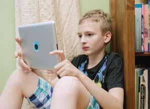 Dadogás és online társkereső
