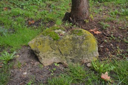 Rövid leírása: római katolikus templom, (Nepomuki Szt. János), barokk, 1765. Építtette: Batthyány Imre.