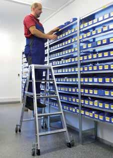 létrák állólétra Aluminium állólétra kétoldalon járható, relax step párnázással 80 mm mély, bordázott lépcsőfokok kényelmes relax step lépcsőfok párnázással a kényelmes és biztonságos állás érdekében.