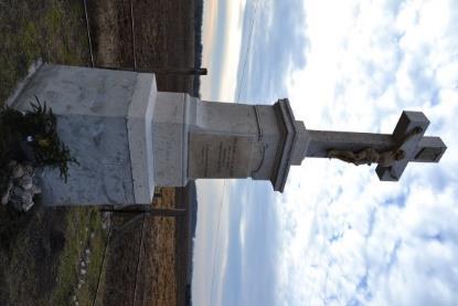 21. 0381 (?) Lívia-pusztai kőkereszt 1864 mészkő?