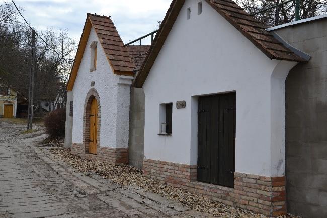 14. - - borospincék Dunamenti Szent Orbán Borrend Dunamenti Szent Orbán Borrend FUNKCIÓ ÉPÍTÉS IDEJE MŰSZAKI