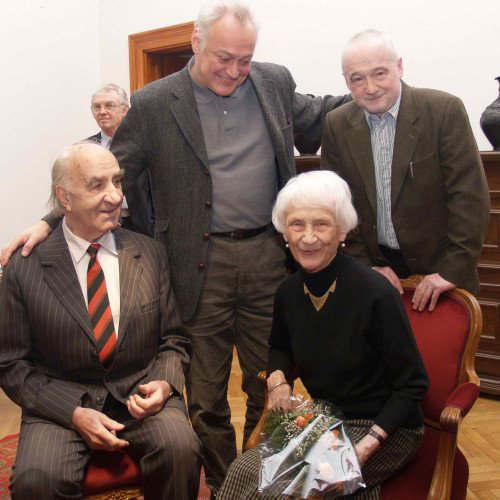 Melis György, Hegyi Árpád Jutocsa és fia, Nádasdy Ádám társaságában 90. születésnapján február 2.