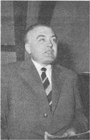 Ugyanebben az időben már a Magyar Néphadsereg Művészegyüttesének, 1963 67 között az 1951 1963 között szólistája volt a Fővárosi Operettszínháznak, majd 1967-től a Néphadsereg Művészegyüttesének.