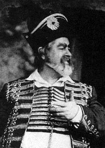 92), a Nemzeti Alapítvány kuratóriumának elnöke (1991 92), a Magyar Művészeti Akadémia tagja (1992); Szütsné Hencidai Judit (Budapest, 1931. augusztus 27.