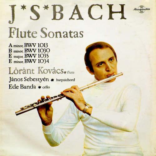 1959 és 1964 között a budapesti Liszt Ferenc Zeneművészeti Főiskola fuvola szakán, Hartai Ferenc növendékeként végezte. 1968-ban Freiburgban Aurèle Nicolet mesterkurzusán tökéletesítette tudását.