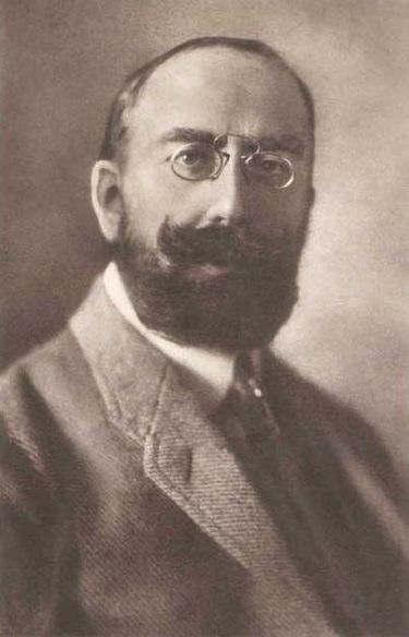 vész és pedagógus. Hubay Jenő és Joachim József tanítványa. 1890-től Königsbergben működött, mint karmester és a városi zeneiskola tanára, majd igazgatója.