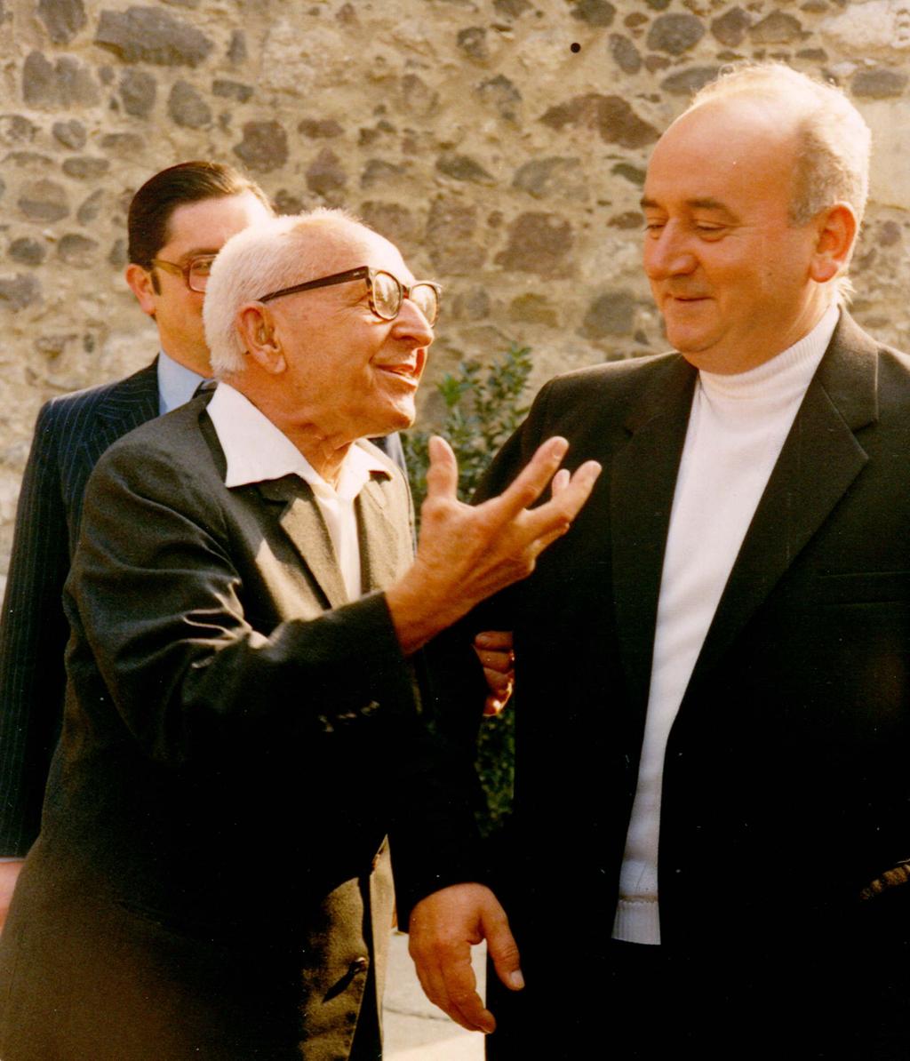 Rékai András (1901-1968) rendező, tanár. 1919-ben lett az Operaház tagja, ahol 30 éven át működött rendezőként, majd főrendezőként.