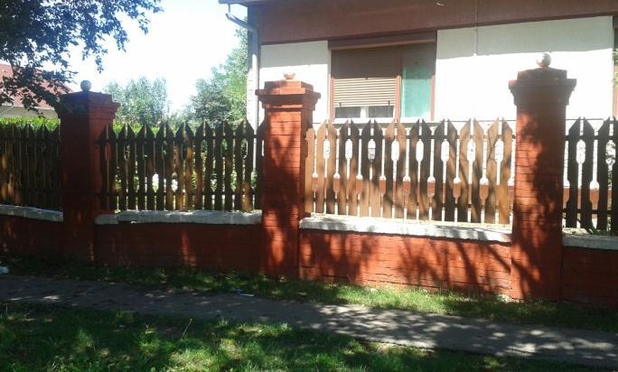 Ezek a részek akár sűrűbben is cserélhetők, ha a tulajdonos már mást szeretne akár önmagában, akár egy épület felújítás keretében.