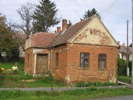 Örökségünk 16 4. Cím: Petőfi Sándor utca 27. Hrsz: 205 Védelem: H1 Épült: Funkció: Épület állag: Védendő érték: XX.