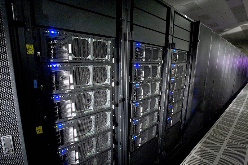 2GHz 122400 "CPU" Infiniband összeköttetés Linux operációs rendszer memória: 103.6TiB sebesség: 1.