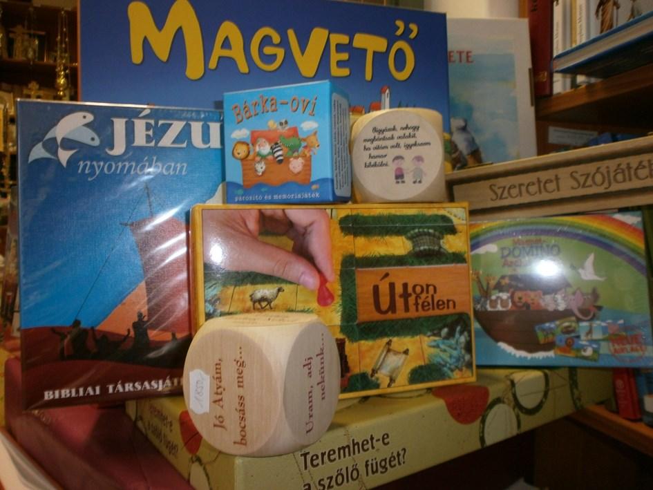 feladatok a kisebb testvérek figyelmét is leköthetik.