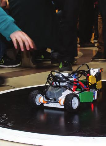 KECSKEMÉTI SZC GÁSPÁR ANDRÁS SZAKGIMNÁZIUMA ÉS SZAKKÖZÉPISKOLÁJA A robotprogramozás varázslatos világa KIVÁLÓ TEHETSÉGPONTKÉNT ÉS NEMZETI TEHETSÉGMŰHELYKÉNT ÖNISMERETI ÉS MŰVÉSZETI KÉSZSÉGFEJLESZTŐ