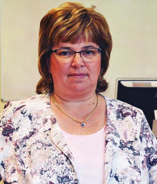 KECSKEMÉTI SZC KADA ELEK KÖZGAZDASÁGI SZAKGIMNÁZIUMA Számos siker gyorsírásban és gépírásban NAGYNÉ GÁL GABRIELLA AKI MAGA IS GÉPÍRÓ ÉS GYORSÍRÓBAJNOK IMMÁR 23 ÉVE TANÍT GYORS- ÉS GÉPÍRÁST, SZÖVEG-