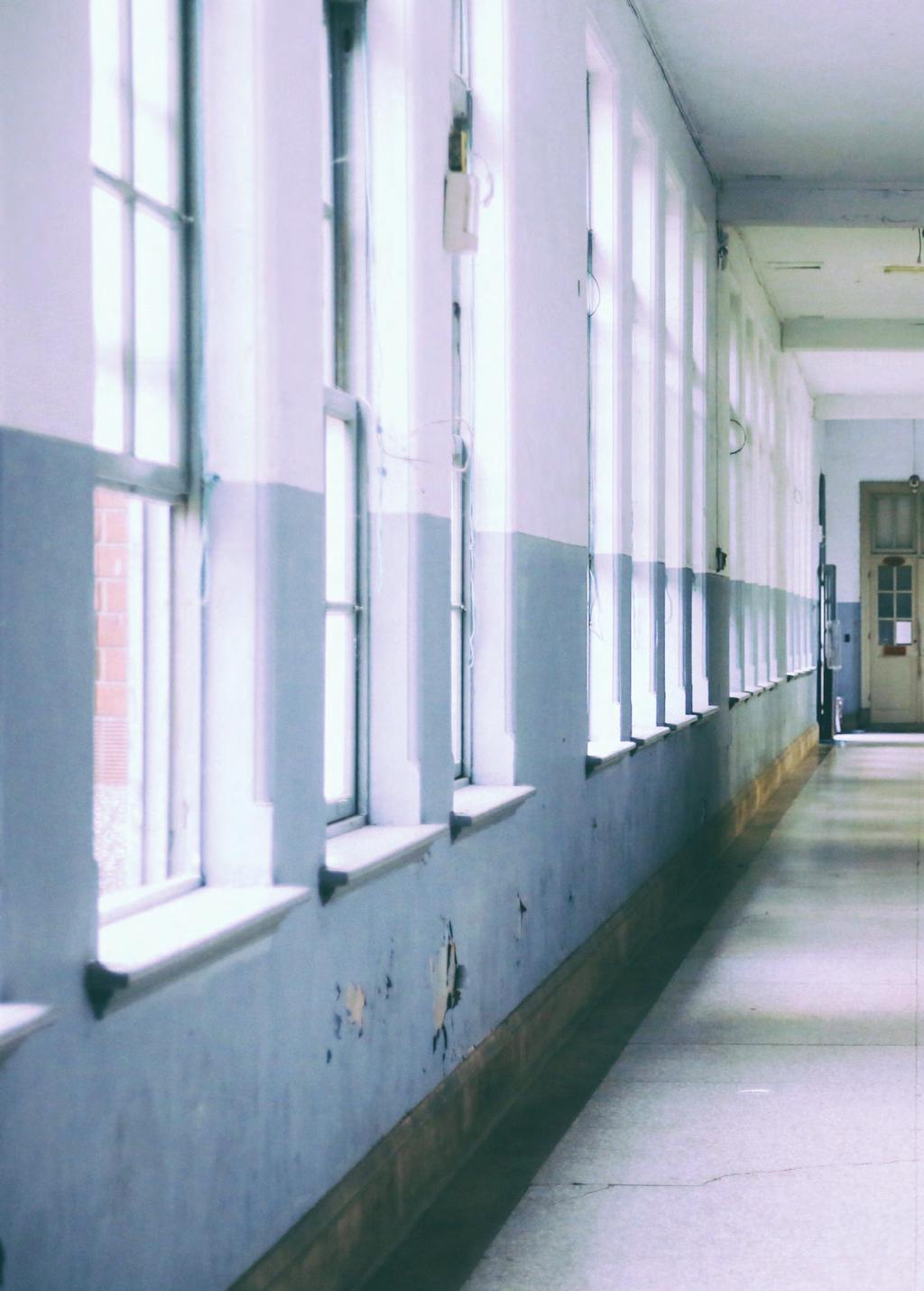 Szakmai ismertetők Pincér Kecskeméti SZC Széchenyi István Vendéglátóipari Szakgimnáziuma szakközépiskola 3 év és Szakközépiskolája Kecskeméti SZC Tiszakécskei Kiss Bálint