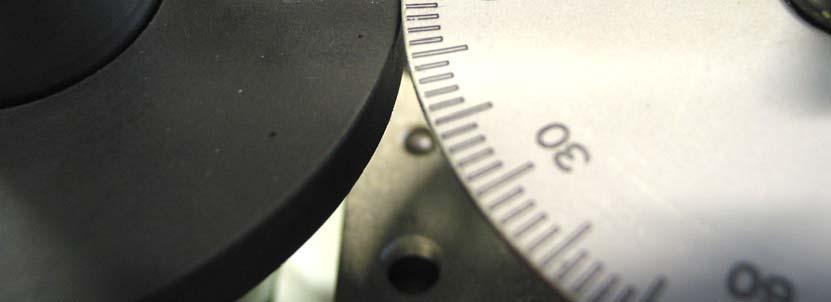 PDE (UI 1.x) nyitónyom nyomás s mérésem Düsenspannmutter mit Fügemoment anziehen. Fügemoment: 14 18 Nm Gradscheibe auf der Düsenspannmutter auf 0 stellen.