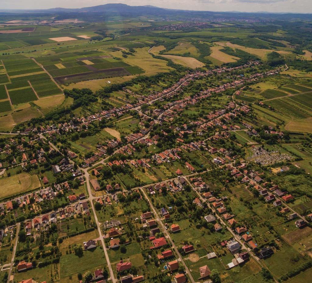 5 AJÁNLÁSOK, ÉPÍTÉSZETI ÚTMUTATÓ A világban van egyfajta rend, amely szabályokból eredeztethető. Az ember igyekszik ezt életvitelében, környezetében is megteremteni, különben káosz keletkezik.