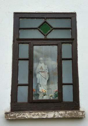 A füles-attikás lakóházak