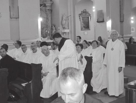 a gregorián éneket fáradhatatlanul terjeszti,
