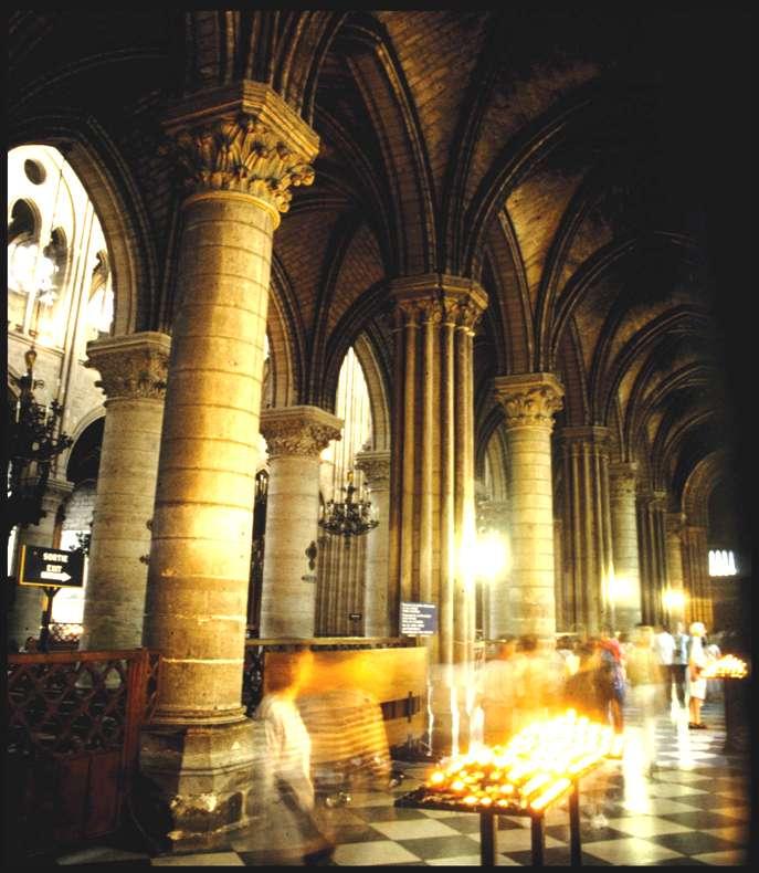 ) Párizs: Notre-Dame: