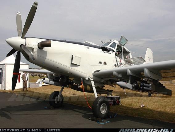 Az olaszországi Alenia Aermacchi cég M-346 repülőgépe [39.