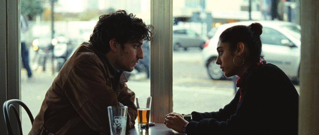 2018 15 VÁLOGATÁS LOUIS GARREL FILMJEIBŐL Ingyenes vetítések a Francia Intézetben KÉT BARÁT_Les deux amis Francia vígjáték, 2014, 100 / R : Louis Garrel / sz.
