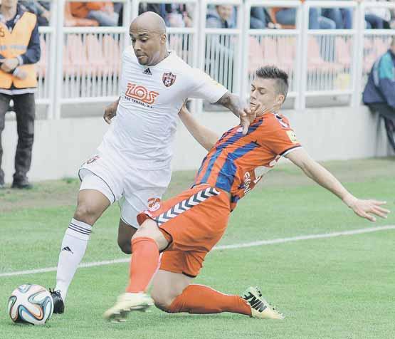 4 FUTBAL utorok 2. 9. 2014 8. KOLO NAJVYŠŠEJ SÚŤAŽE Trenčín natiahol pozitívnu sériu PROGRAM 9. KOLA PIATOK 12. SEPTEMBRA 18.30 h MYJAVA TRNAVA SOBOTA 13. SEPTEMBRA 15.30 h KOŠICE PODBREZOVÁ 17.