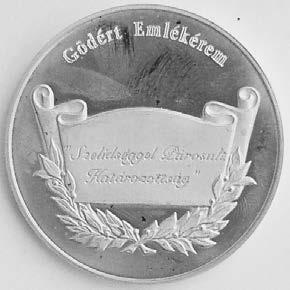 Gödi Almanach 131 Gödért Emlékérem KÓCZÁN MÓR VÁN DOR DÍ JA SOK 1999 (itt és a to váb bi ak ban a dí ja zott tel je sít mény éve) JU HÁSZ ZSU ZSAN NA ké zi lab da ka