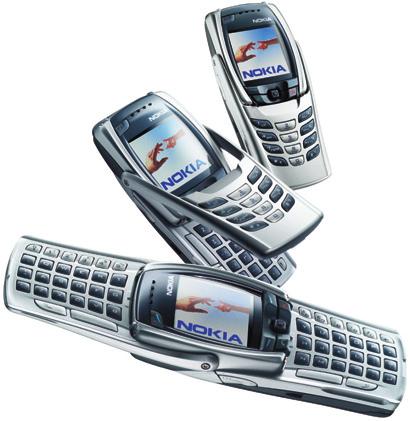 MOBIL HÍREK Nokia Mobiltelefon teljes billentyûzettel A Nokia 6800: a billentyûzet kinyitása a készülék elfordításával jár, amit a kijelzô képe automatikusan követ Nokia 6800 mobiltelefont a