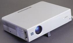 rendszert igénylô, 3 GHz feletti Pentium 4-eket bírná az alaplap azaz feltehetôleg azokkal nem képes együttmûködni.