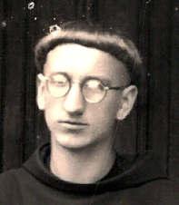 az egri Gárdonyi Géza színház karnagya, 1959-től 1983-ig a Magyar Rádió Zenei Főosztályának munkatársa, illetve helyettes vezetője volt; - Szak Antal Ányos (Kerkaszentmiklós, 1917. III.
