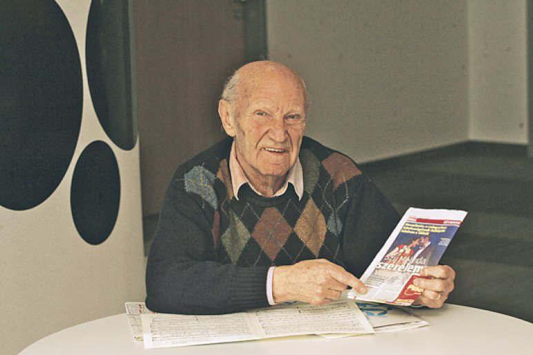 Tanács VB Művelődési Osztály művészeti munkatárs; Szilágyi Erzsébet Gimnázium, Eger ének-zenetanár, karnagy; Építők Heves Megyei Kórusának karnagya); - Vándor Kálmán László (Békásmegyer, 1922. XI. 5.