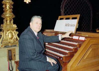) (A kép forrása: Fidelio) egyházzenész, zeneszerző, a Szent István Bazilika orgonaművésze, zenetanár, dramaturg.