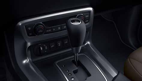 X-osztály Technika 47 Pontos kapcsolás közúton és terepen egyaránt. Közút vagy terep: a hatfokozatú kézi kapcsolású váltó és a hétfokozatú automata váltó, ill.