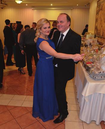 Nem hiányoztak az értékes tomboladíjak sem, melyeknek a