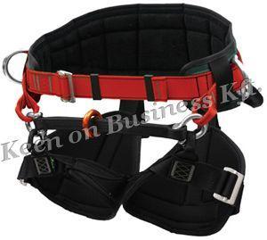 TREE ATH20 munkahelyzet pozícionálására szolgáló, erdészeti munkákhoz is ajánlott deréköv 45 mm széles poliamid hevederanyag, 14 cm széles derékrész derék- és combrészen dupla komfortpárnázat,