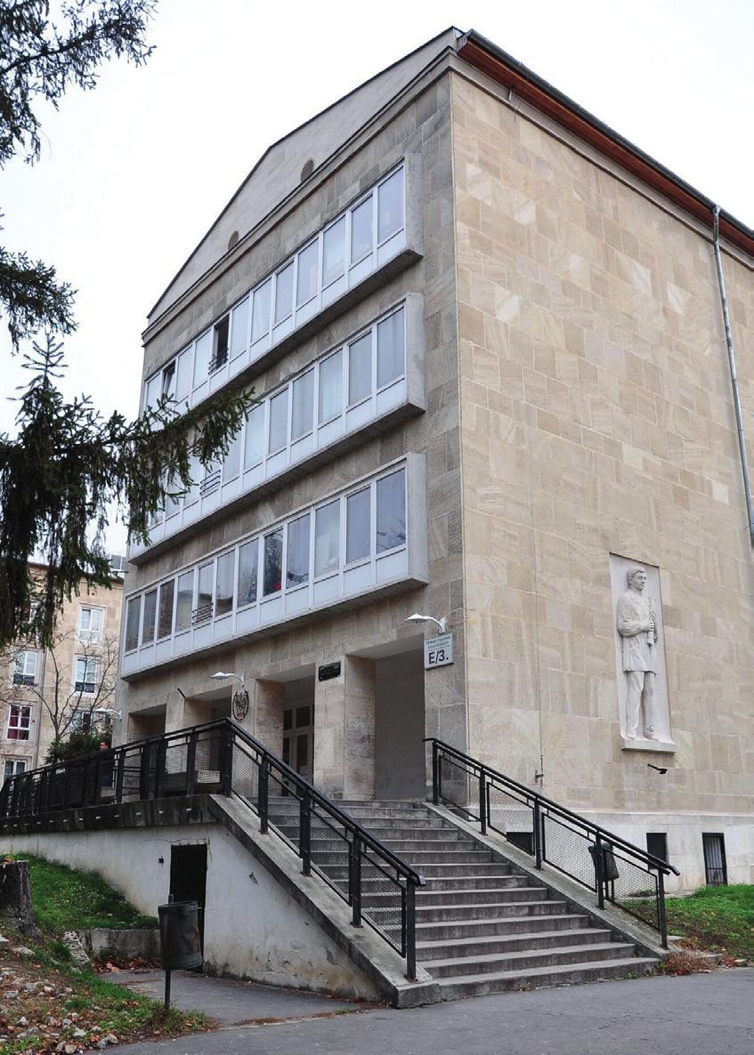 Kollégiumok Fókuszban 15 A Bolyai Kollégium tagjainak mindegyikében létesült egy-egy úgynevezett klubszoba is.