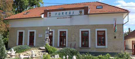 áll a volt jegyzőház, melyet a felújítás