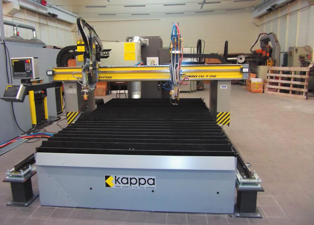 ábra. 3D-s pályavezérlésű ívhegesztő robot Beszerzésre került egy 160 kva teljesítményű, programozható, impulzus üzemre is alkalmas ellenálláspont- és dudor-hegesztőgép, amely a demonstrációs célokon
