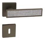 titán - Swarovski kristálykő betét SW43 Méretek: a=135mm D=52 mm 3-5 np szállítási