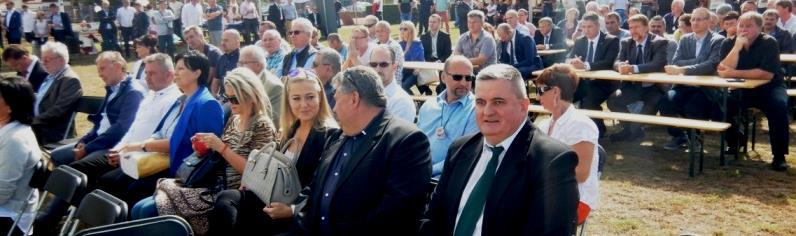 Tilki Attila, a térség országgyűlési képviselője, Seszták Oszkár, megyénk Közgyűlésének elnöke, az ungvári Főkonzulátus konzulja.