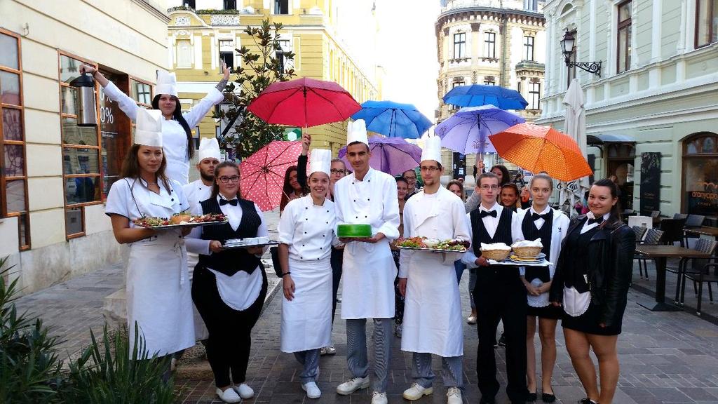 SZAKGIMNÁZIUMI KÉPZÉSEINKRŐL TUDNI ÉRDEMES: Turisztikai ágazati képzés csak nálunk a régióban! Turisztika és ügyvitel ágazat képzésében az idegen nyelv oktatása nagy hangsúlyt kap.