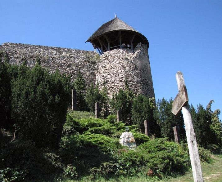 TURISZTIKAI ATTRAKCIÓK A TÉRSÉGBEN Számos műemlék Nógrádi vár és vidéki örökségre