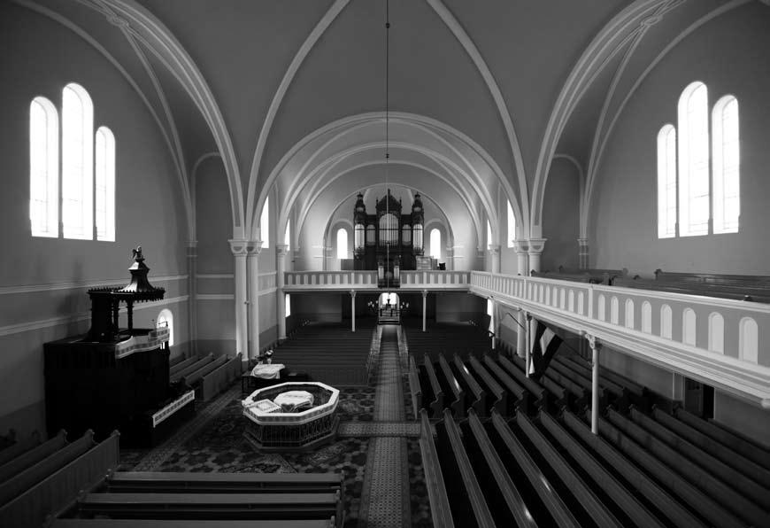 61 Dombrád, református templom (Bíró Lajos, 1912) Fotó: Vukoszávlyev Zorán mintegy kétszeresével, közel 140- nel.