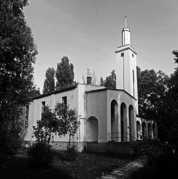 63 Szeged, Honvéd téri református templom (Borsos József, 1942) Fotó: Baku Eszter zösség középpontjában kívánatos.