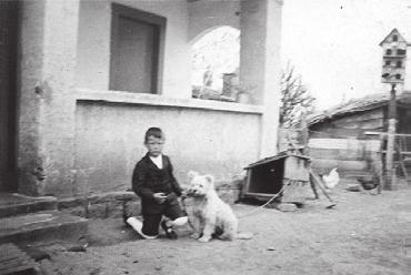 Kutyavilág Pici Horváth László halásznak egy időben volt egy nagyon szép fehér pulija, a Pici. Értelmes, mindenre jól használható kutya volt.