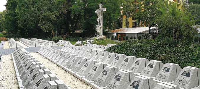 Felújításra került a 279 éves Szentháromság temetőben az I. világháborús emlékhely Kecskeméten A Szentháromság temetőben az eredeti I.