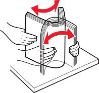 3 Hajlítsa vissza, pörgesse át és egyenesítse ki a papírköteget a betöltése előtt. 2 Vegye ki a használt festékkazettát.