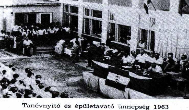 1963-ban elkészült az új épület, és így szeptember 1-jén a korszerű tornatermes intézményben hat tanulócsoportból álló első, második, harmadik osztályok kezdték meg működésüket.